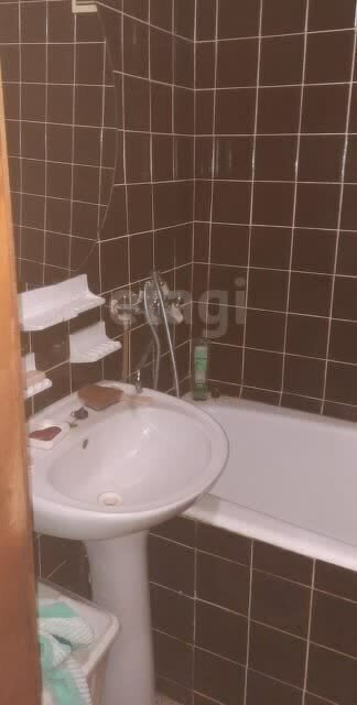 квартира г Омск ул Романенко 10б Октябрьский АО фото 3