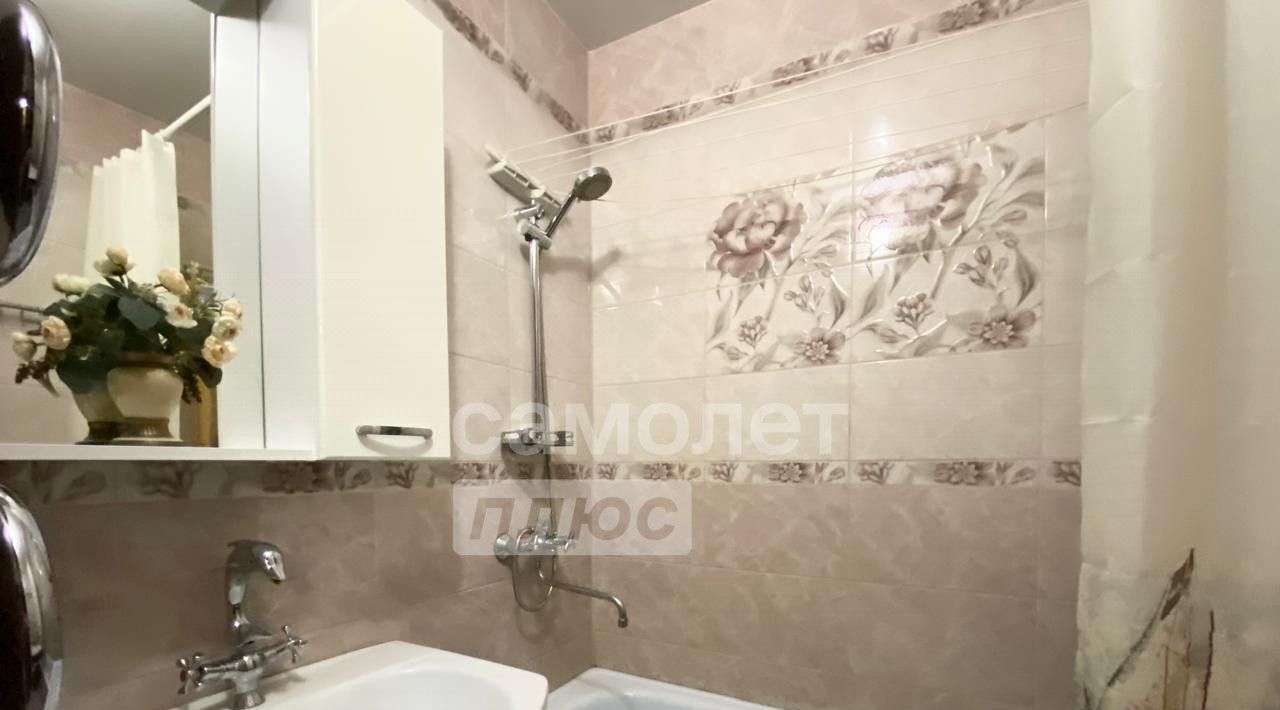 квартира г Астрахань р-н Кировский ул Сен-Симона 42к/2 фото 8