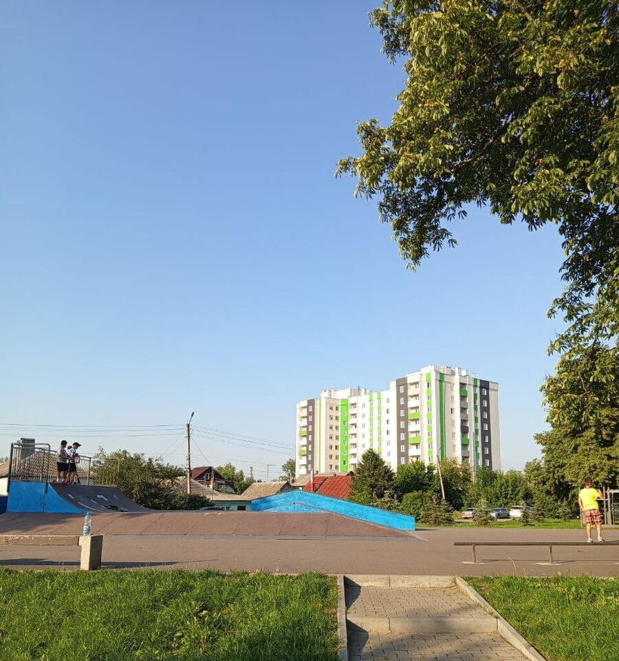 квартира г Курск р-н Железнодорожный ул Театральная 18 Ямская слобода м-н фото 3