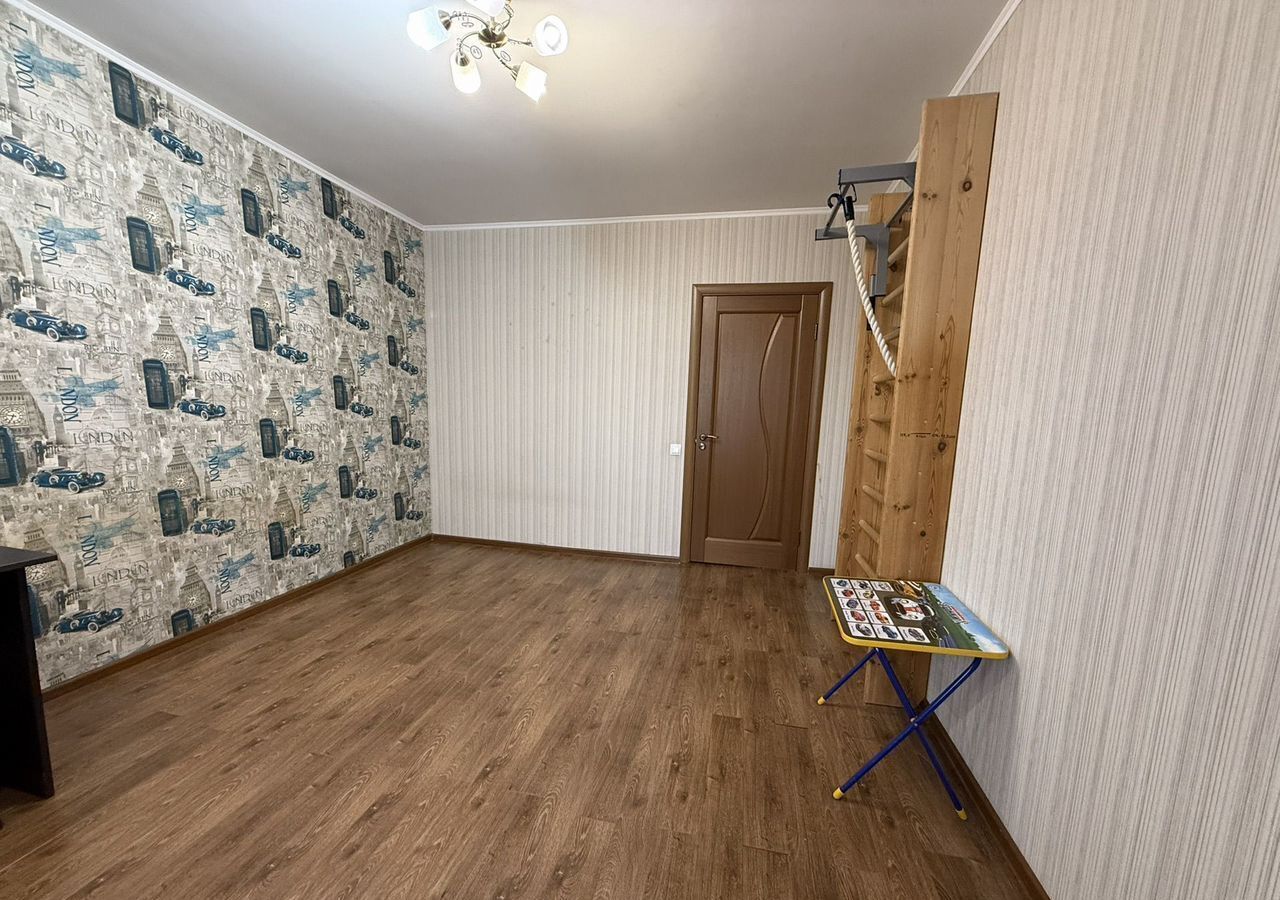 квартира г Брянск р-н Советский ул Романа Брянского 5/1 фото 8