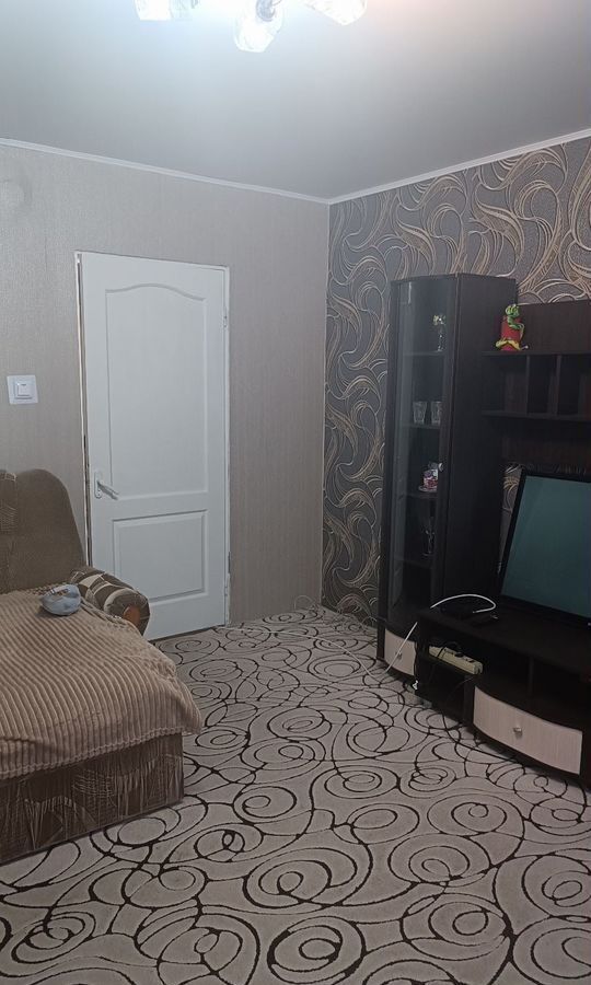 квартира г Новошахтинск ул Радио 86 фото 3