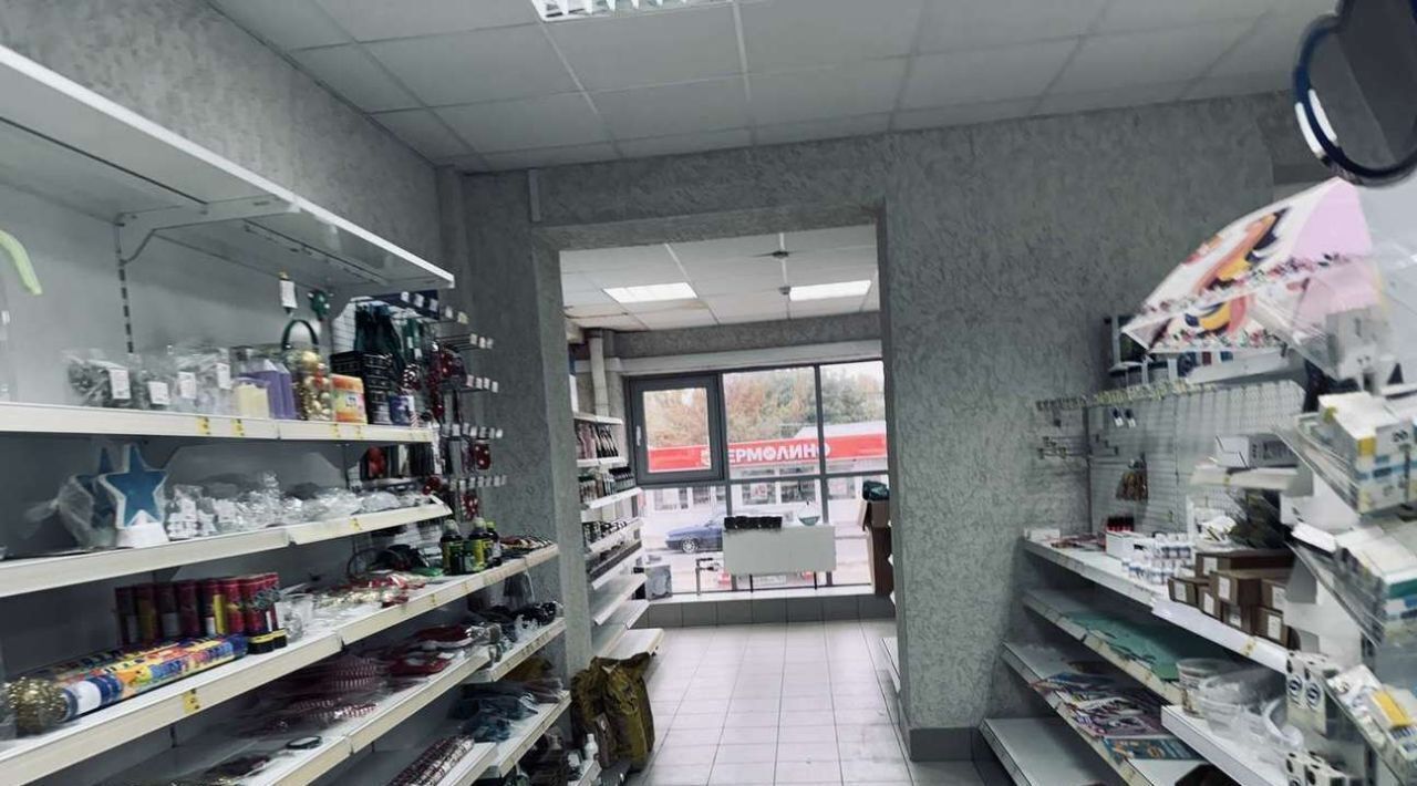 торговое помещение г Саратов р-н Октябрьский ул. Имени В. Г. Клочкова, 16 фото 4