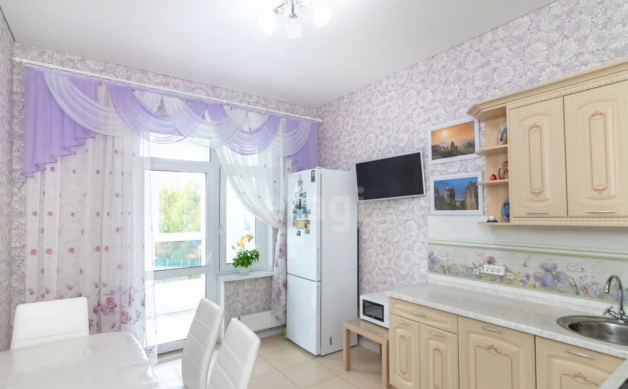 квартира г Ханты-Мансийск ул Гагарина 35 фото 2