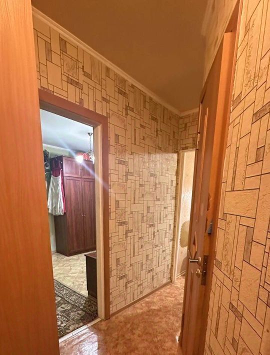 квартира г Волгоград р-н Дзержинский ул Московская 21 фото 8