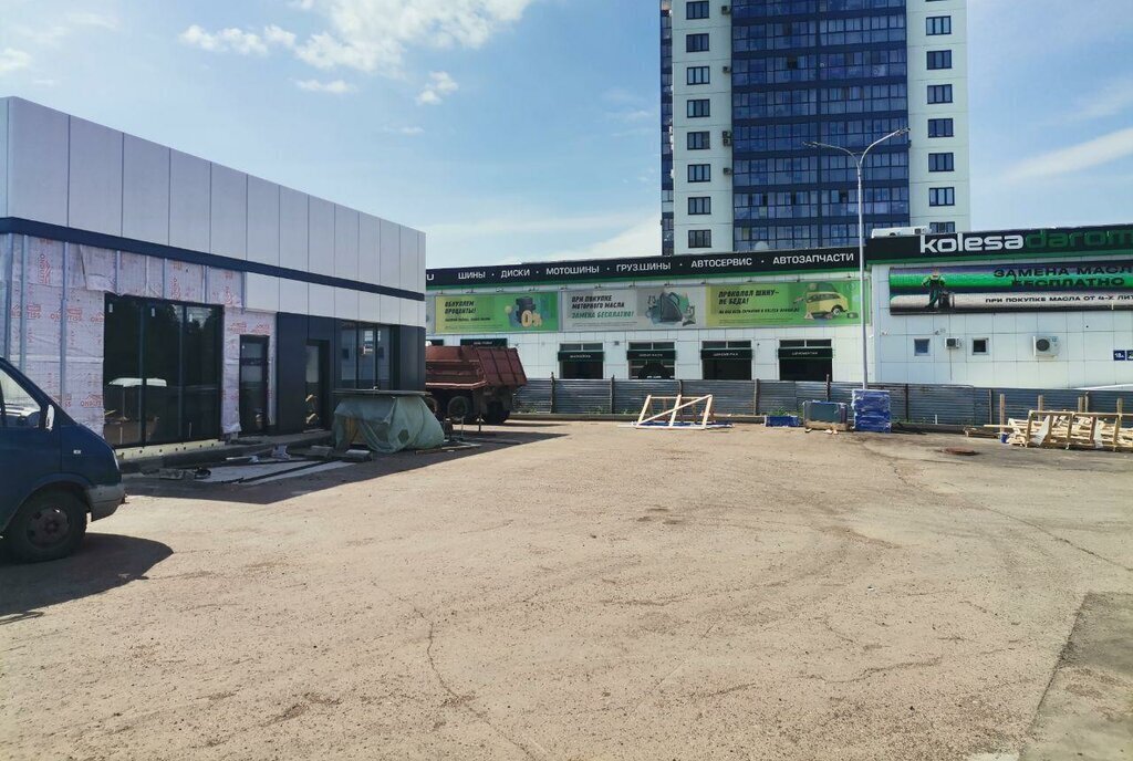 торговое помещение г Набережные Челны р-н Центральный пр-кт Дружбы Народов 15а фото 2