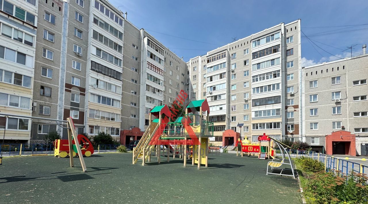 квартира г Каменск-Уральский Красногорский б-р Комсомольский 37 фото 1