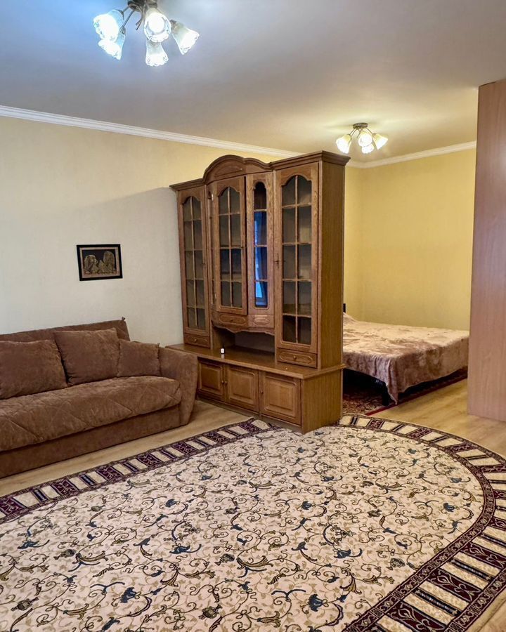 квартира г Омск р-н Кировский ул 70 лет Октября 15 Кировский АО фото 8