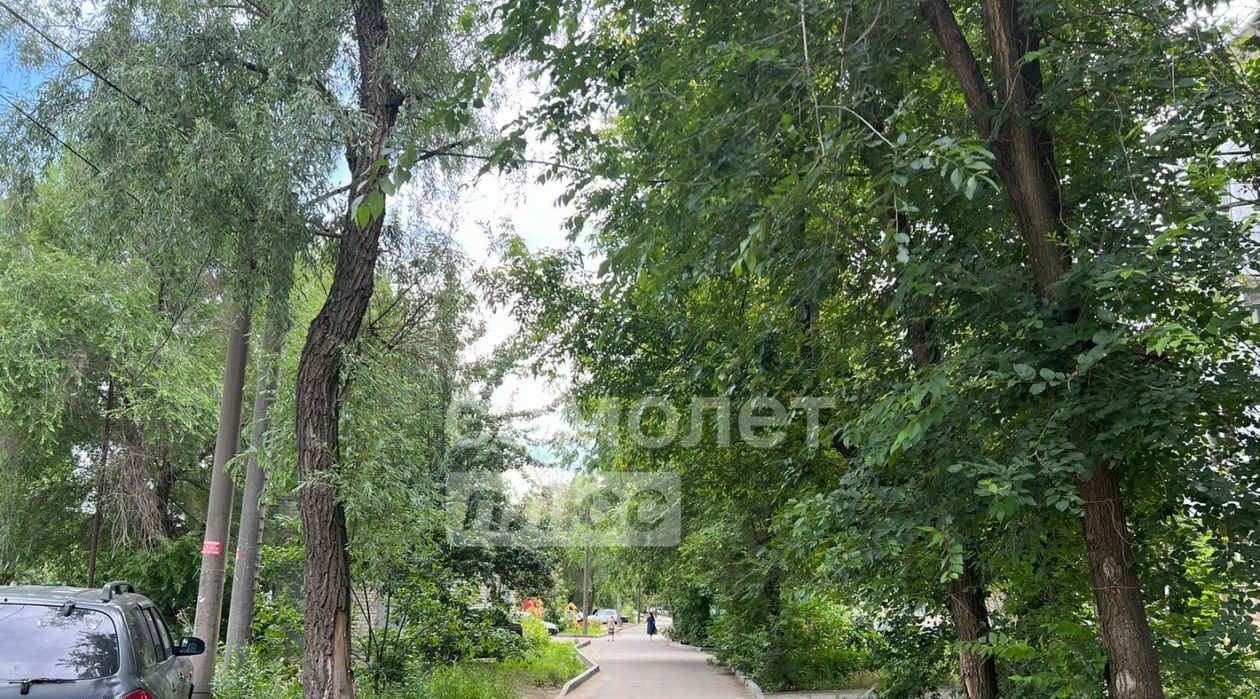 квартира г Саратов р-н Кировский ул. Имени Академика С. Г. Навашина, 30 фото 4