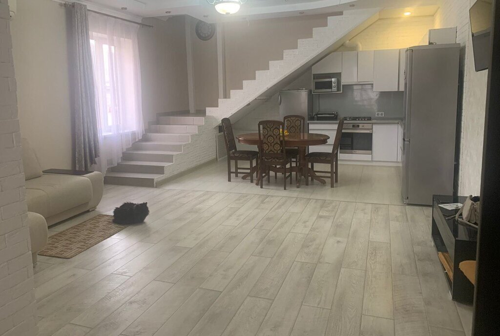 квартира г Геленджик ул Адмирала Серебрякова 4 фото 2