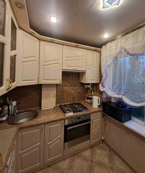 квартира г Великий Новгород ул Октябрьская 6к/2 фото 6