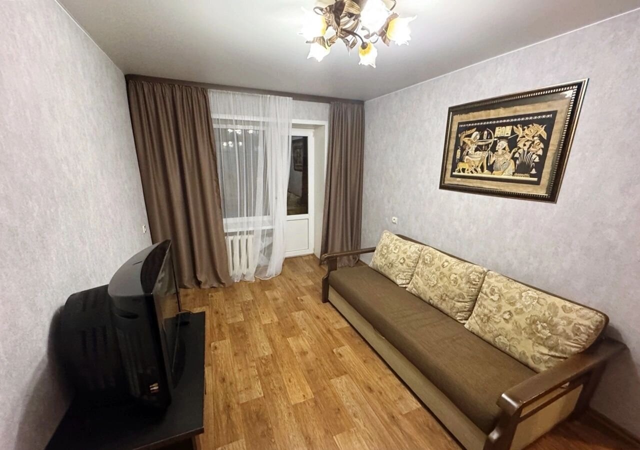 квартира р-н Яковлевский г Строитель ул Кривошеина 6 фото 1