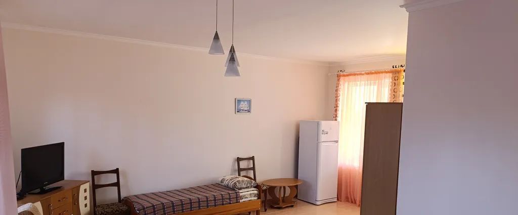 комната г Евпатория пгт Заозерное ул Молодежная 63 фото 2