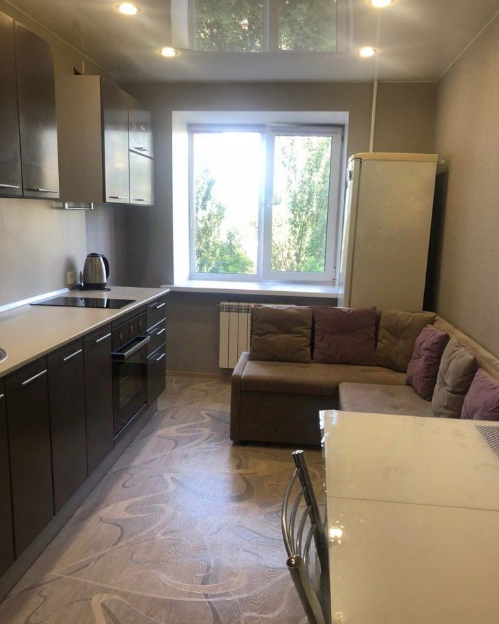 квартира г Омск р-н Кировский ул Дианова 33б Кировский АО фото 3