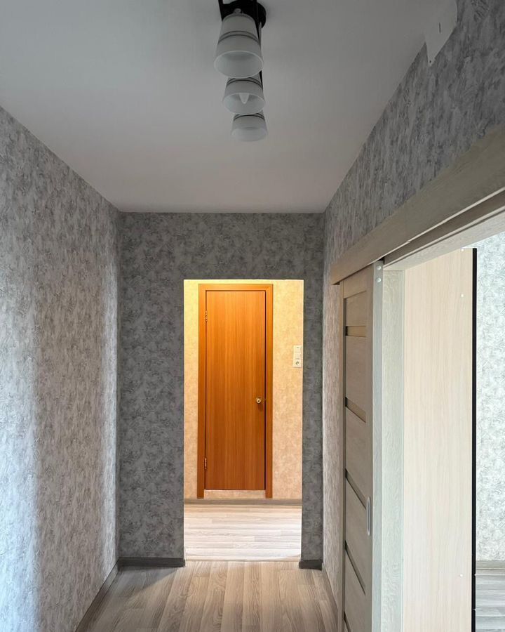 квартира г Челябинск р-н Курчатовский ул Салавата Юлаева 6 фото 3