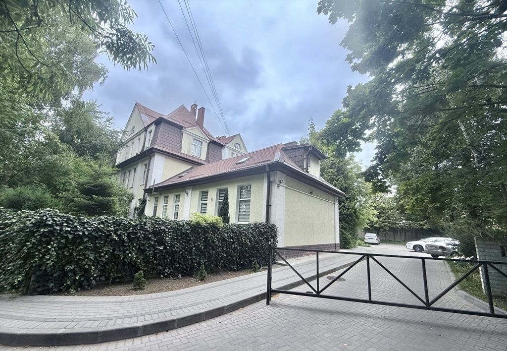 квартира г Калининград р-н Центральный ул Маршала Борзова 90 фото 3