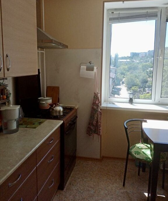 квартира г Симферополь р-н Железнодорожный ул Иртышская 2а фото 3