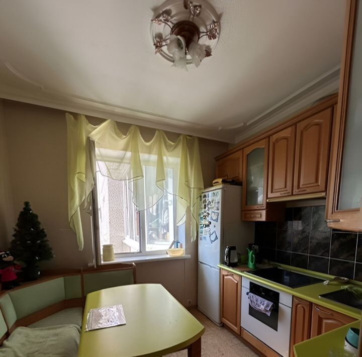 квартира г Омск р-н Кировский ул Дианова 18к/1 Кировский АО фото 9