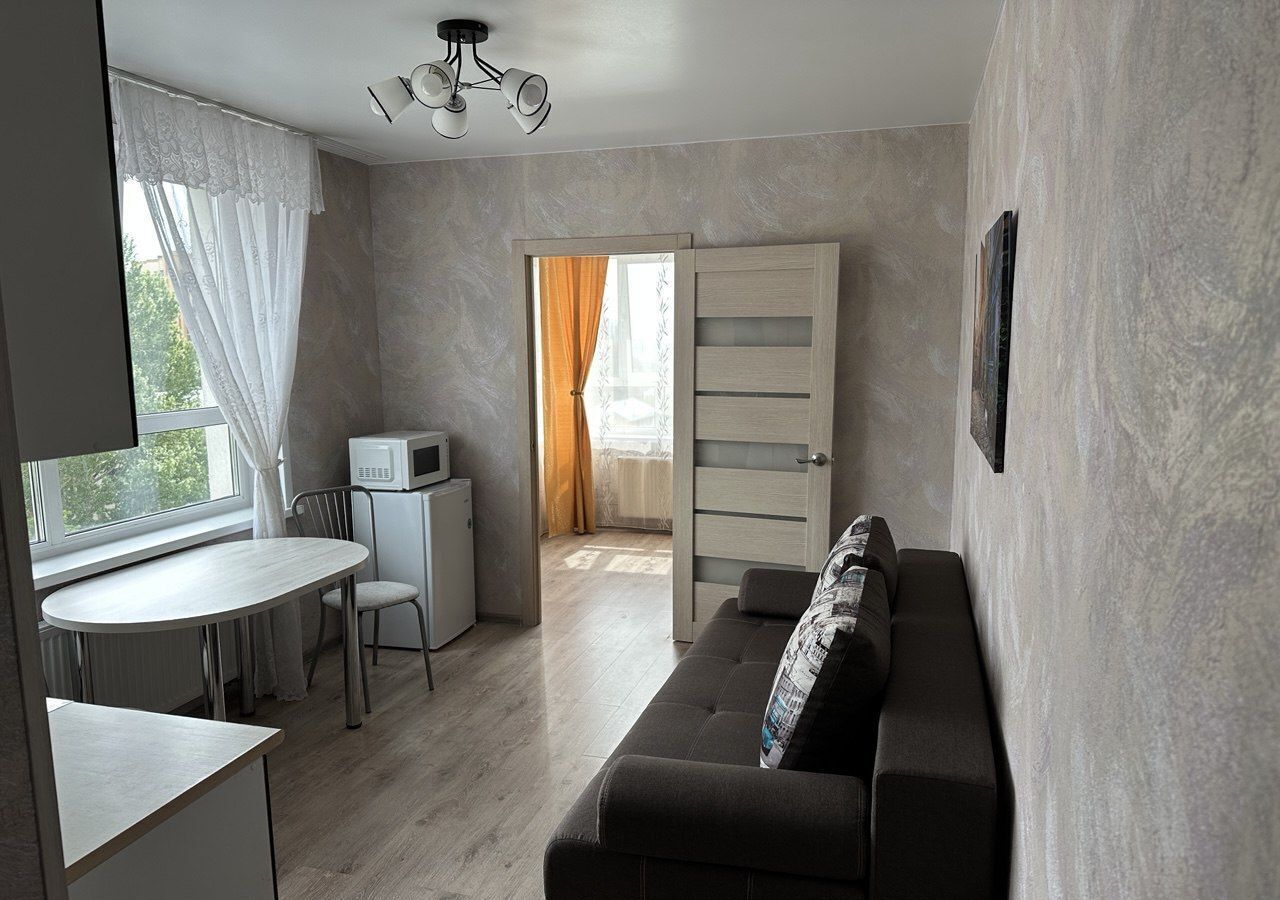 квартира г Барнаул р-н Центральный ул Челюскинцев 80а фото 1