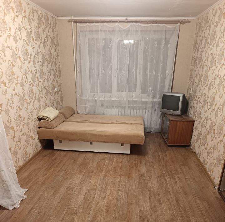 квартира г Тольятти р-н Центральный ул Жилина 11 фото 1