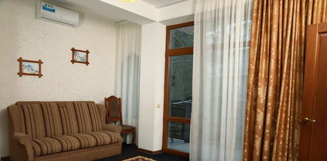 комната пгт Кореиз ш Алупкинское 7з фото