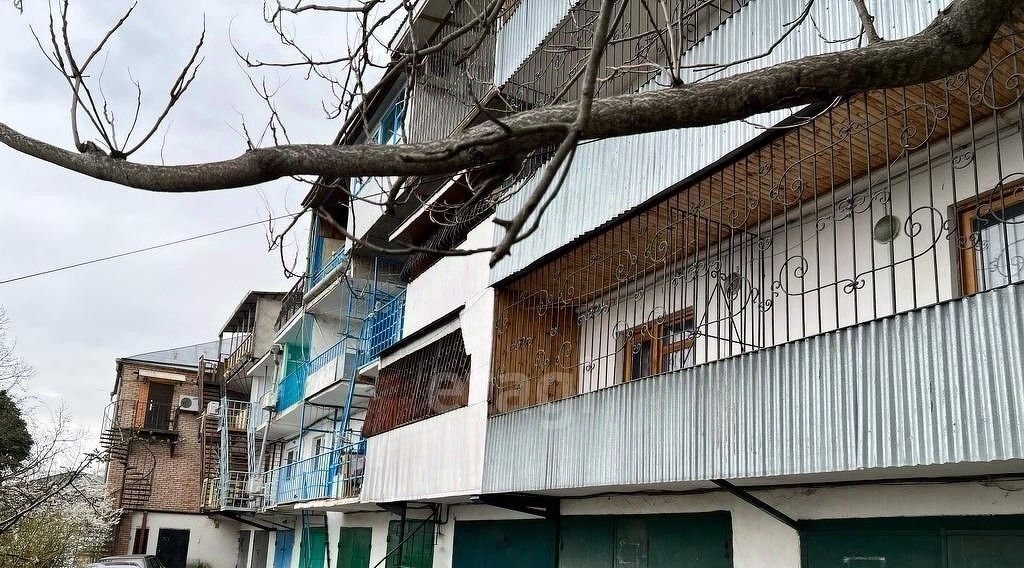гараж г Ялта ул Виноградная 8 фото 12