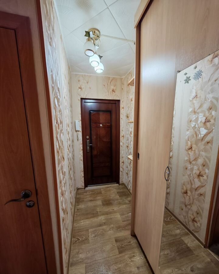 квартира г Златоуст пр-кт им Ю.А.Гагарина 3-й мкр 32а фото 3