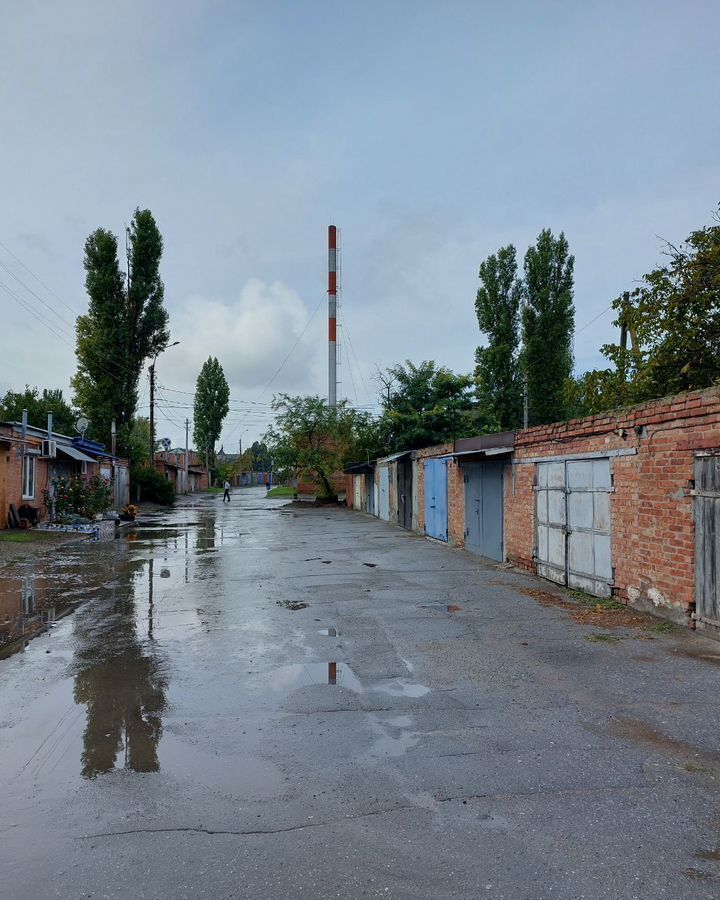 гараж р-н Ейский г Ейск 2-й мкр-н фото 3