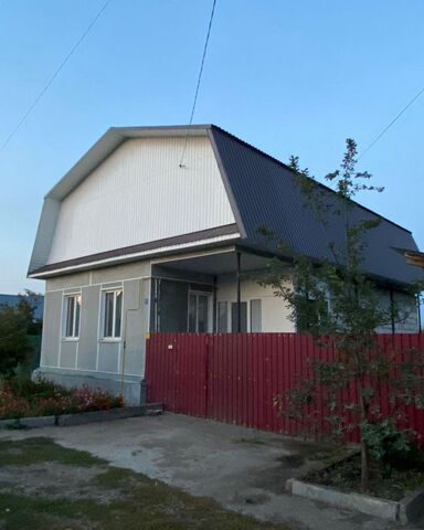 дом ул Набережная 13 фото