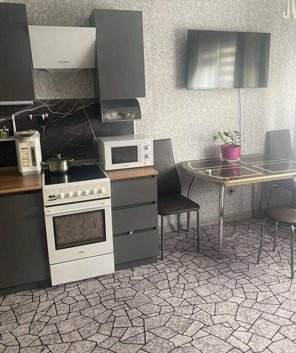 квартира г Оренбург р-н Дзержинский ул Терешковой 134а фото 2
