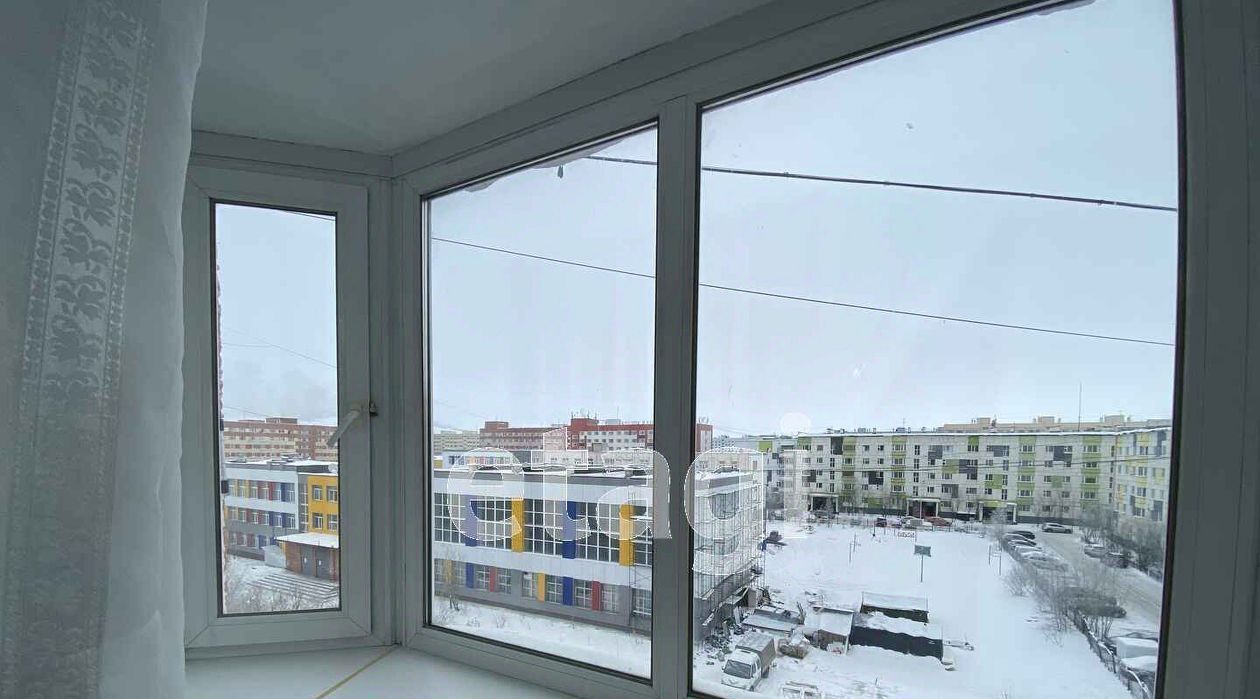 квартира г Новый Уренгой ул 26-го съезда КПСС 10 фото 3