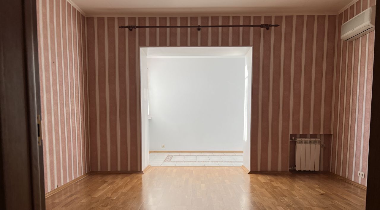 квартира г Тольятти р-н Автозаводский 2 квартал б-р Кулибина 6а 2-й кв-л фото 2