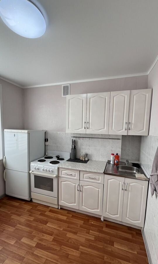 квартира г Тольятти р-н Автозаводский 19 квартал ул Автостроителей 9 фото 1