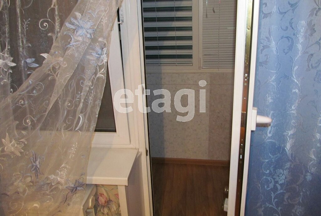 квартира г Тобольск р-н мкр 8 45 фото 7
