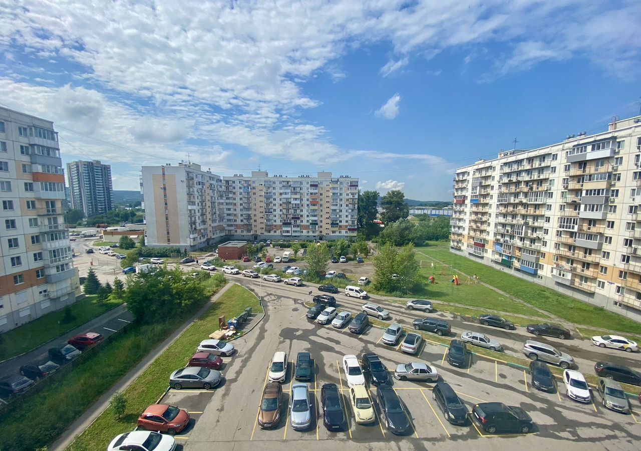 квартира г Новокузнецк р-н Центральный пр-кт Строителей 88б Кемеровская обл. — Кузбасс фото 1