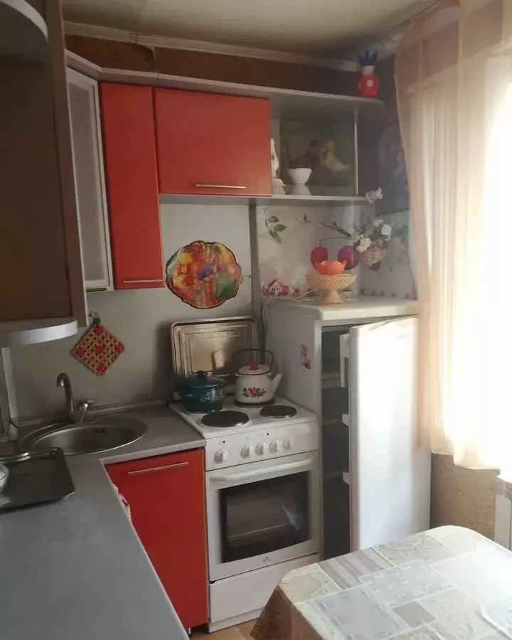 квартира г Барнаул р-н Октябрьский ул Парижской Коммуны 46/112 фото 6