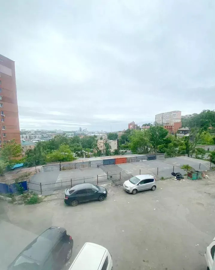 квартира г Владивосток р-н Ленинский ул Карякинская 33 фото 3