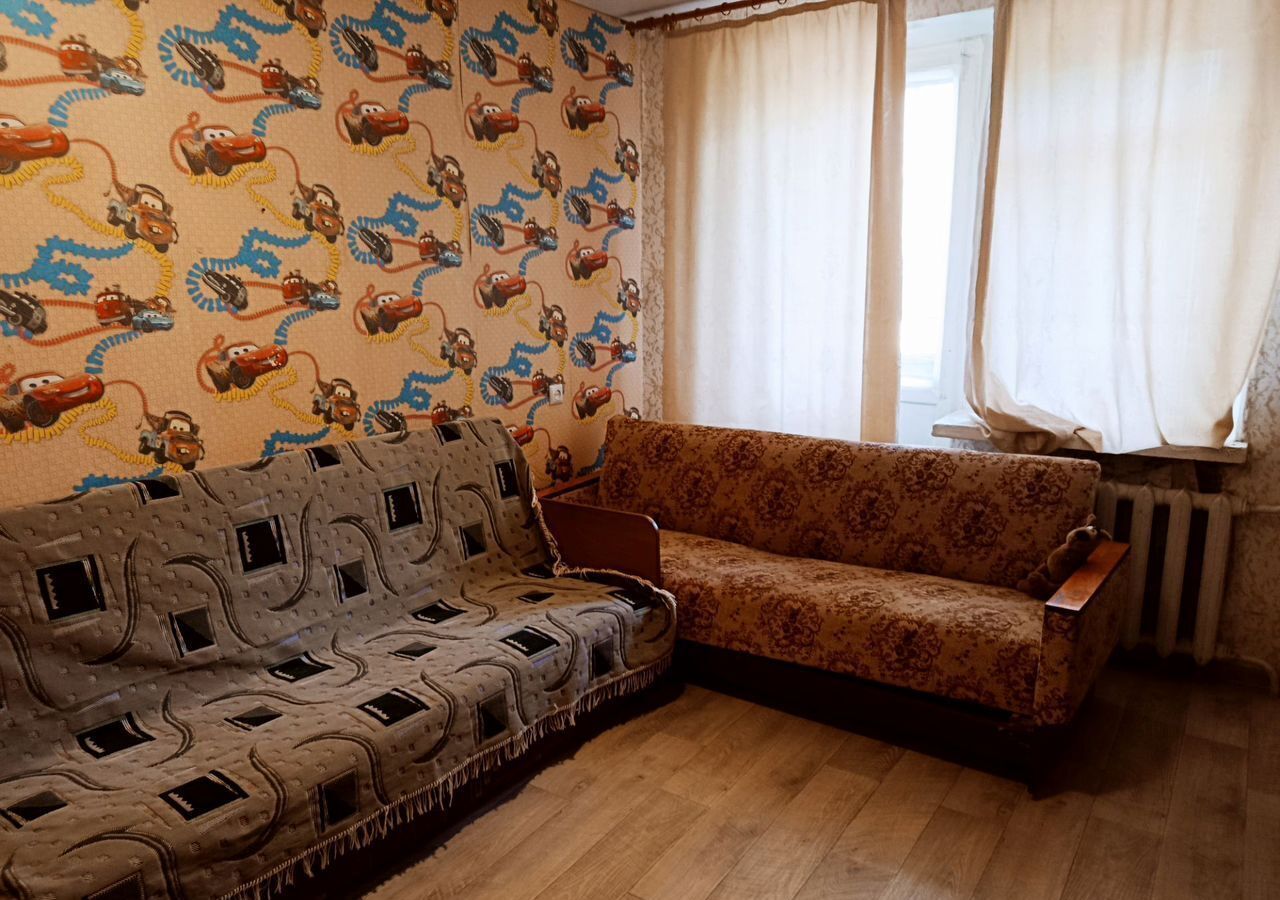 квартира г Каменск-Шахтинский ул Желябова 48 фото 9
