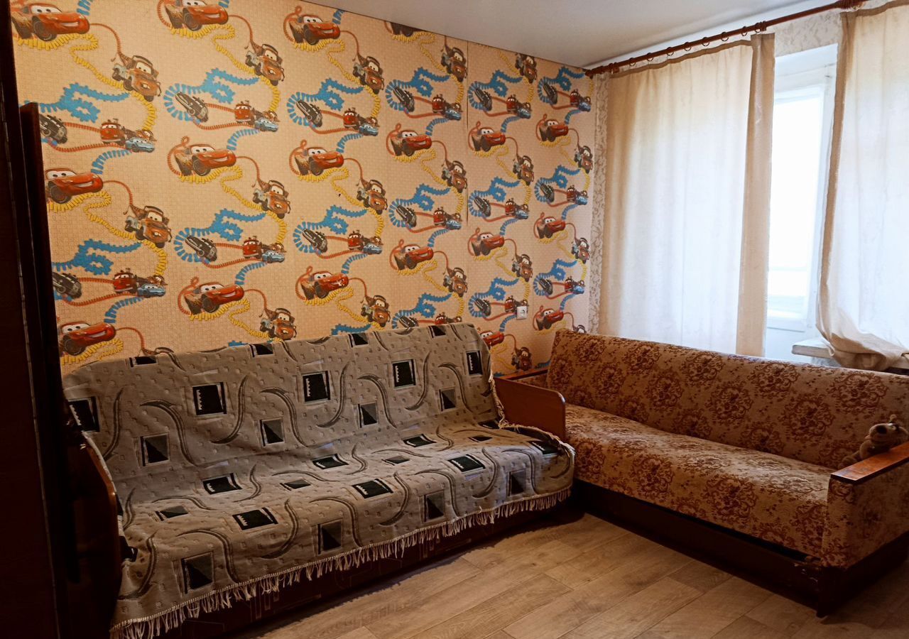 квартира г Каменск-Шахтинский ул Желябова 48 фото 12