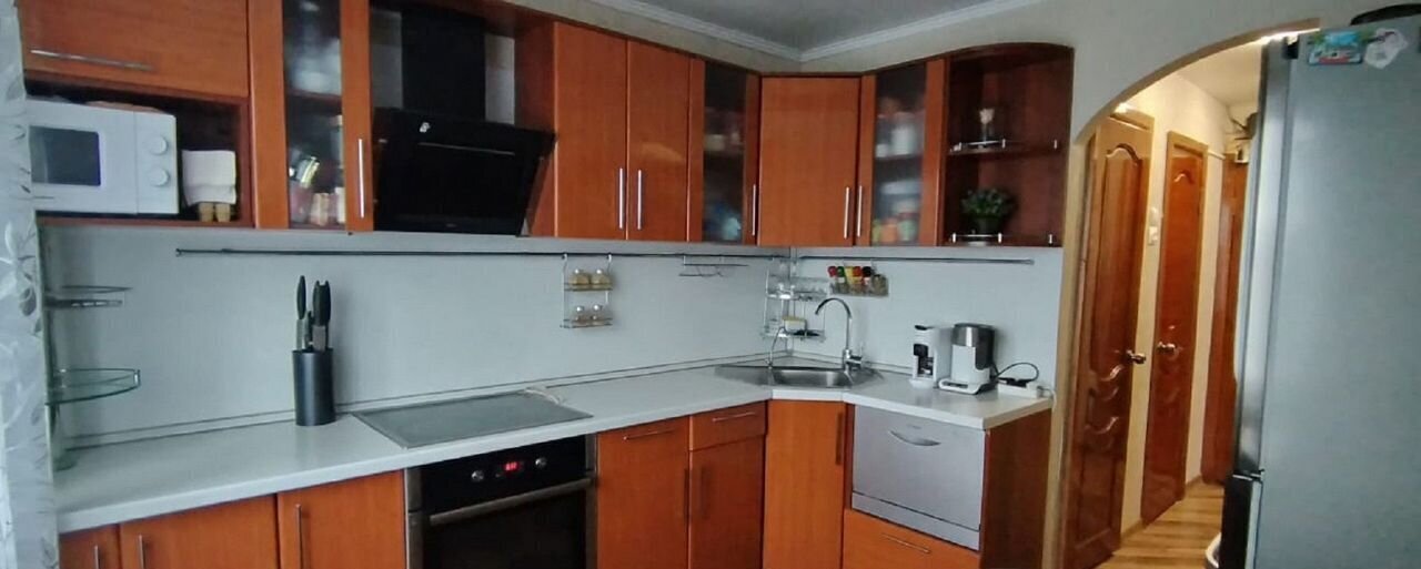 квартира г Тобольск 6-й мкр-н, 17А фото 1
