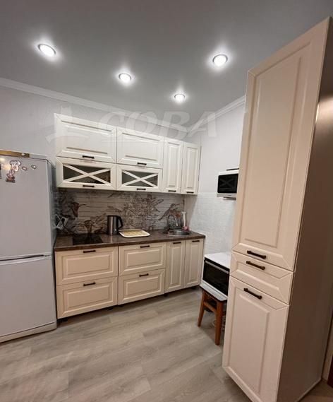 квартира г Тобольск 4-й мкр-н, 29Г фото 3