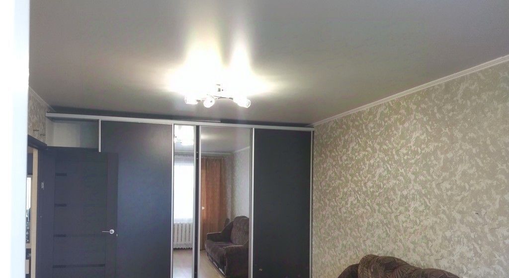 квартира г Омск р-н Кировский пр-кт Комарова 5 фото 3