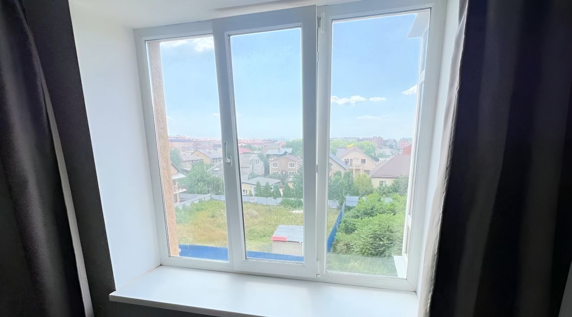 квартира г Краснодар р-н Прикубанский ул им. Шаляпина Ф.И. 31а фото 10