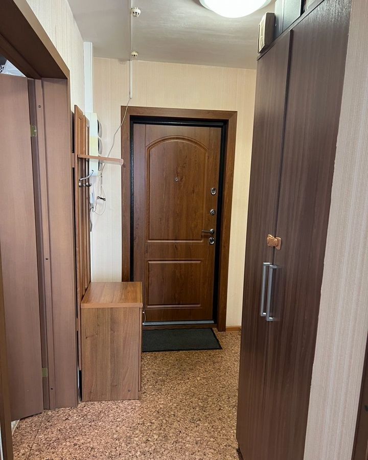 квартира г Новокузнецк р-н Центральный Кемеровская обл. — Кузбасс, пр-т Н. С. Ермакова, 36 фото 1
