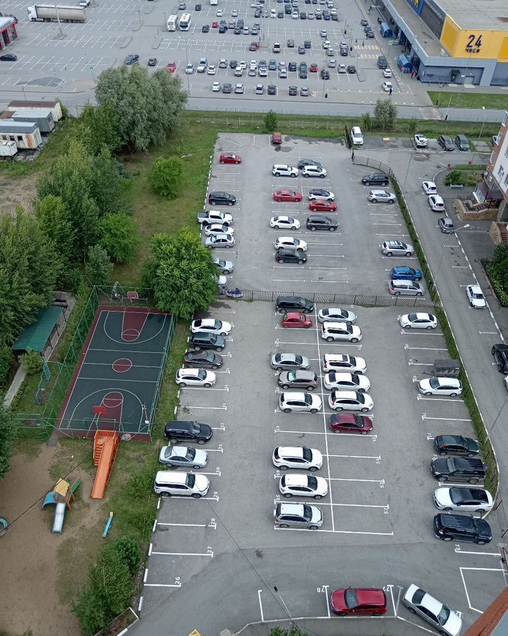 машиноместо г Омск р-н Кировский ул Крупской 4 фото 2