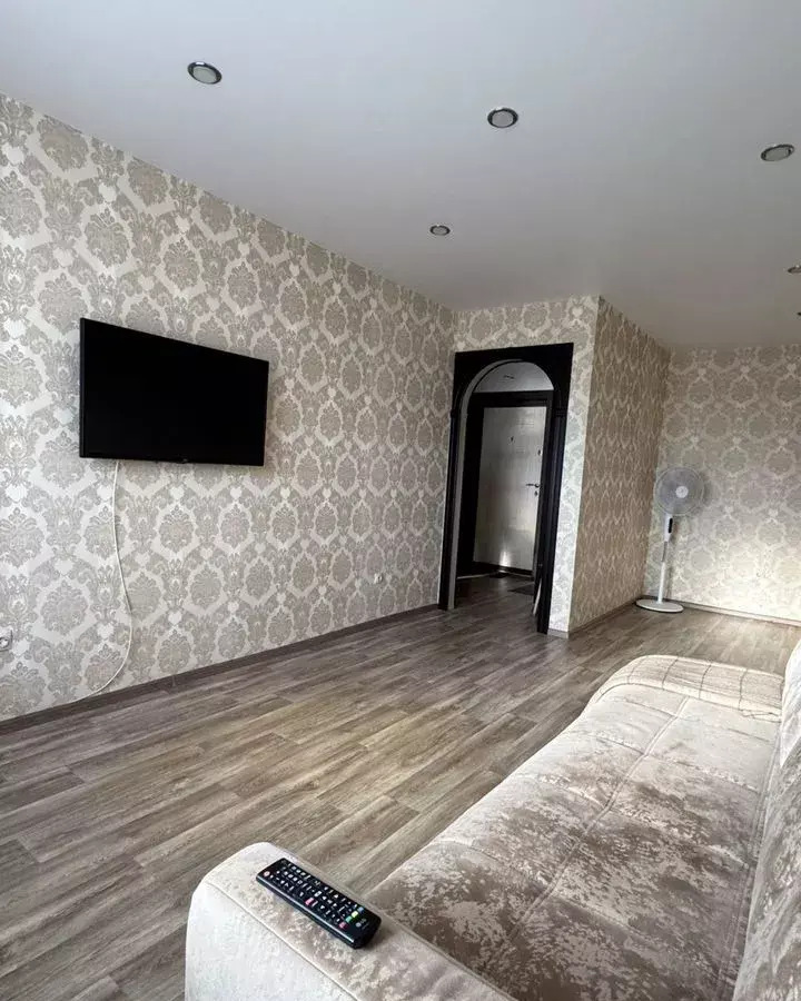 квартира г Тольятти р-н Центральный ул Калмыцкая 37 фото 3