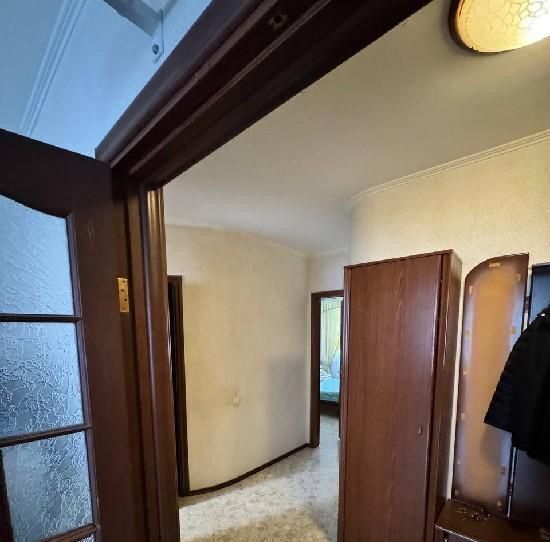 квартира г Тольятти р-н Автозаводский ул Фрунзе 4 фото 2