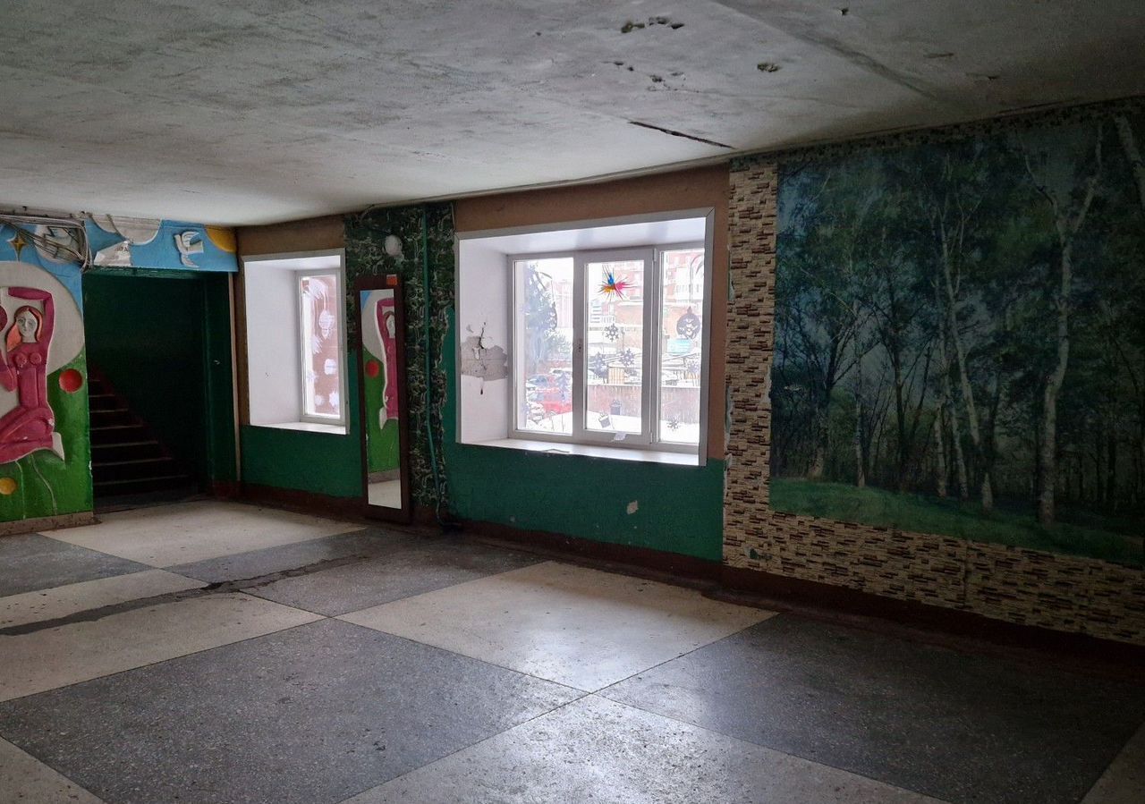комната г Омск р-н Центральный ул 10 лет Октября 141 фото 2