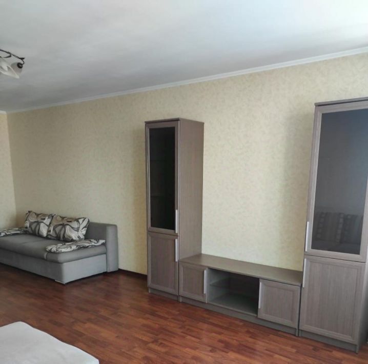 квартира г Калининград р-н Ленинградский ул Еловая аллея 63а фото 9