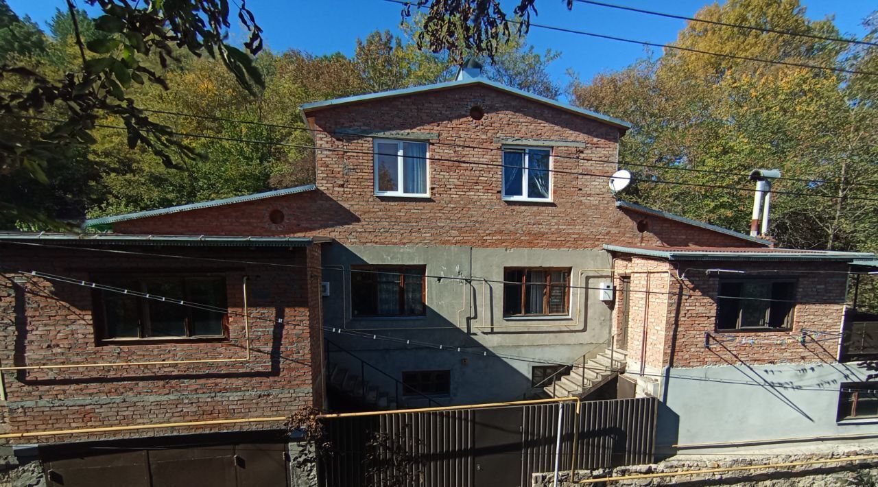 дом г Кисловодск ул Пчелиная 3а фото 1