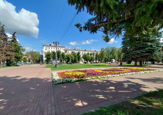 квартира р-н Металлургический ул Сталеваров 13 фото
